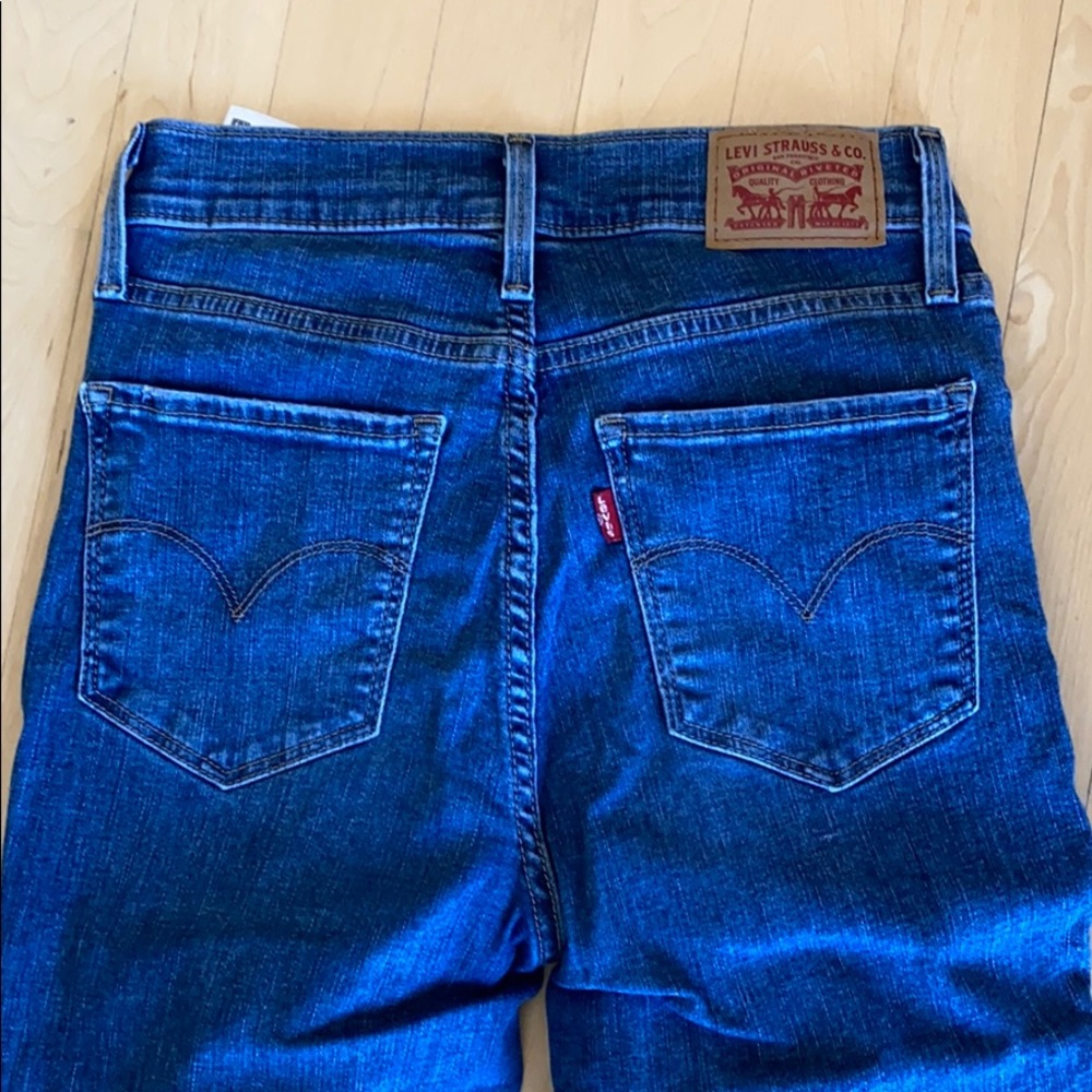 Levi 720 - High Rise Super Skinny Jeans - Picture 7 of 11